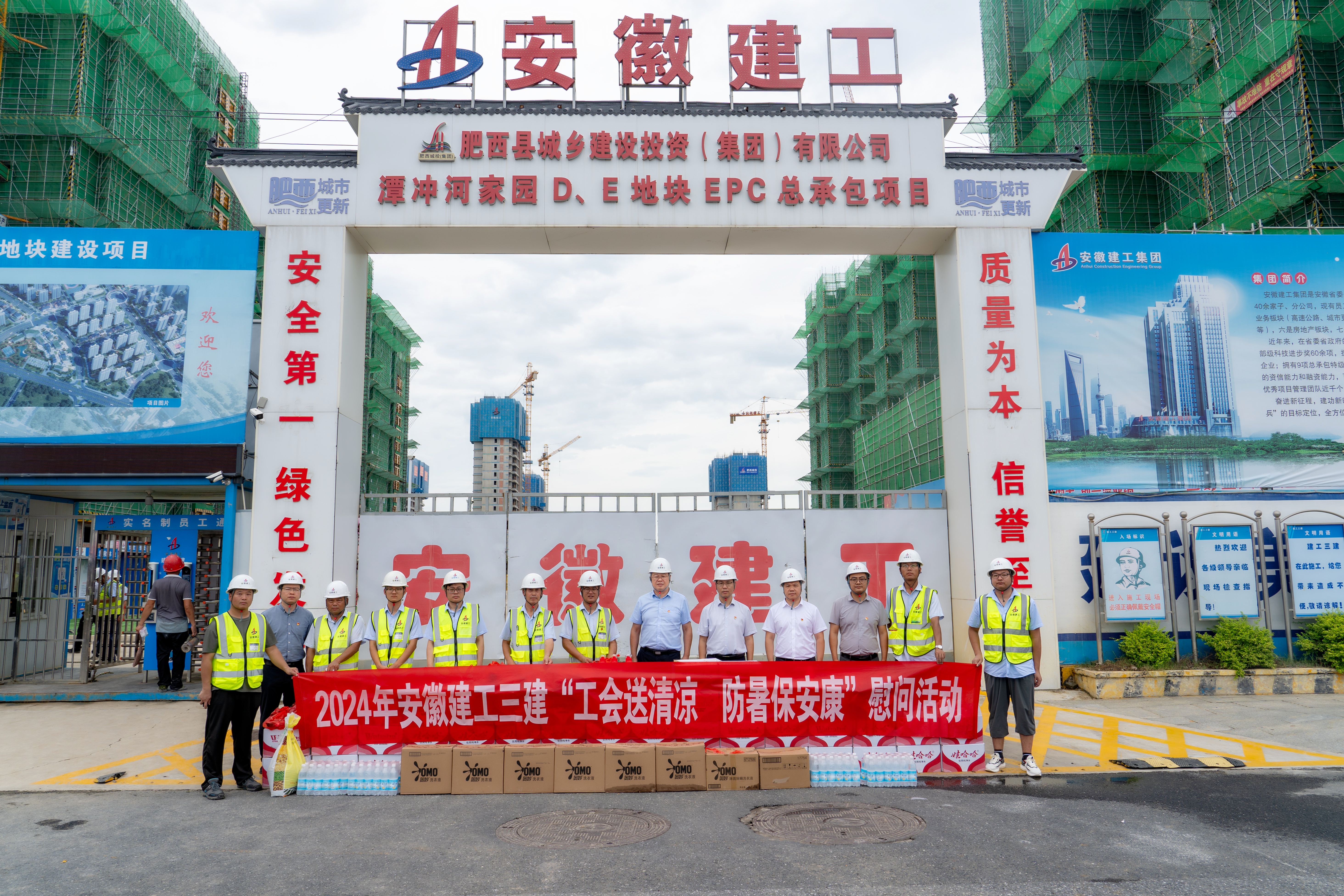 NIC02132.jpg NIC02132.jpg