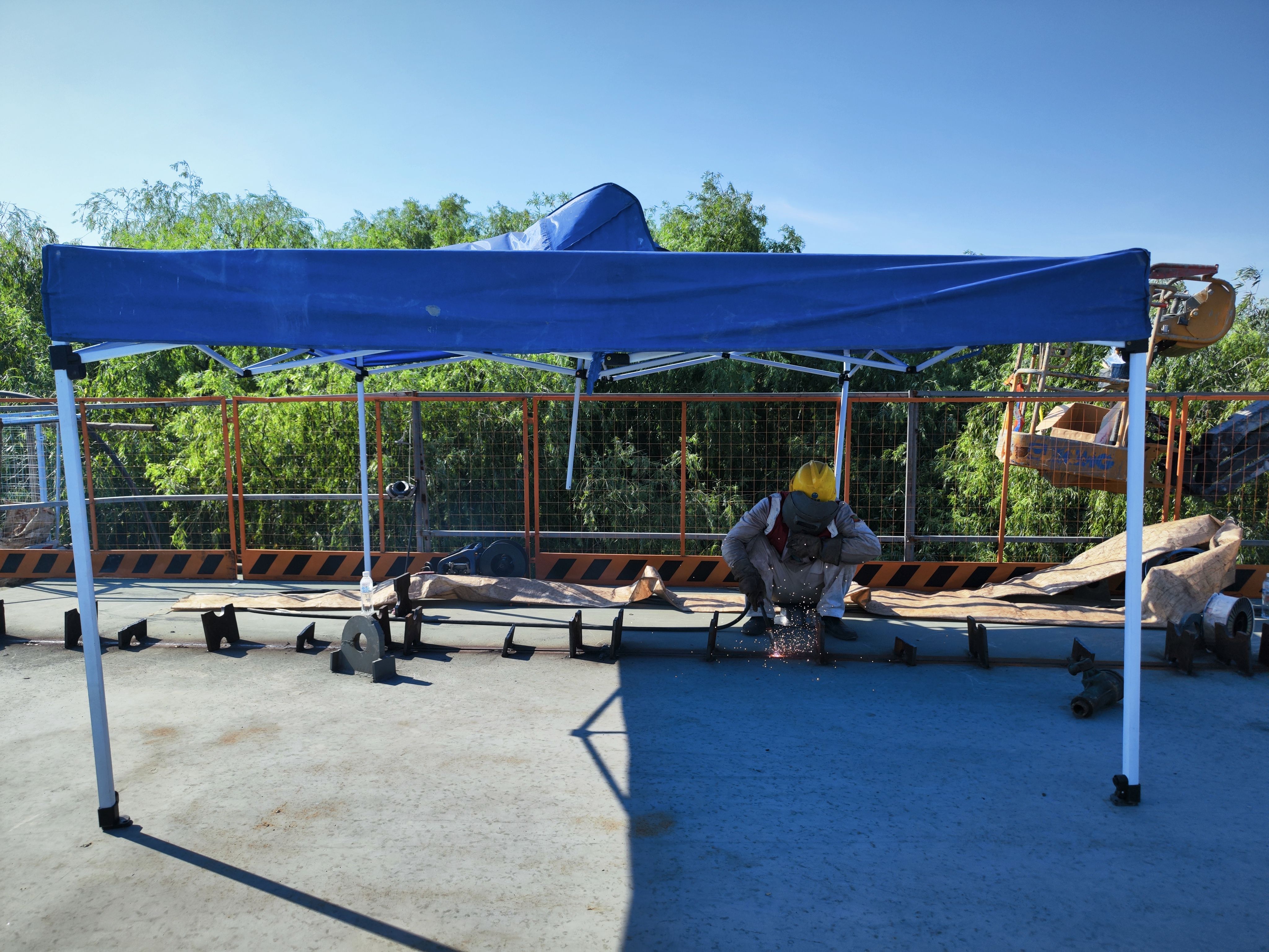 G312(3).jpg G312(3).jpg