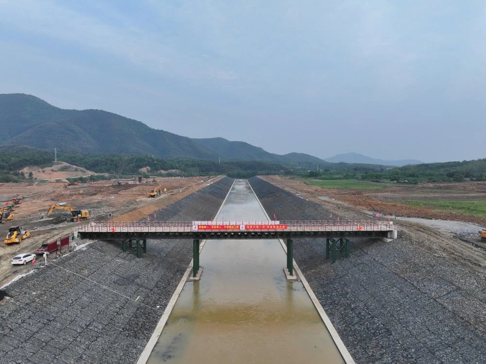 365英国上市(集团)有限公司-Official website