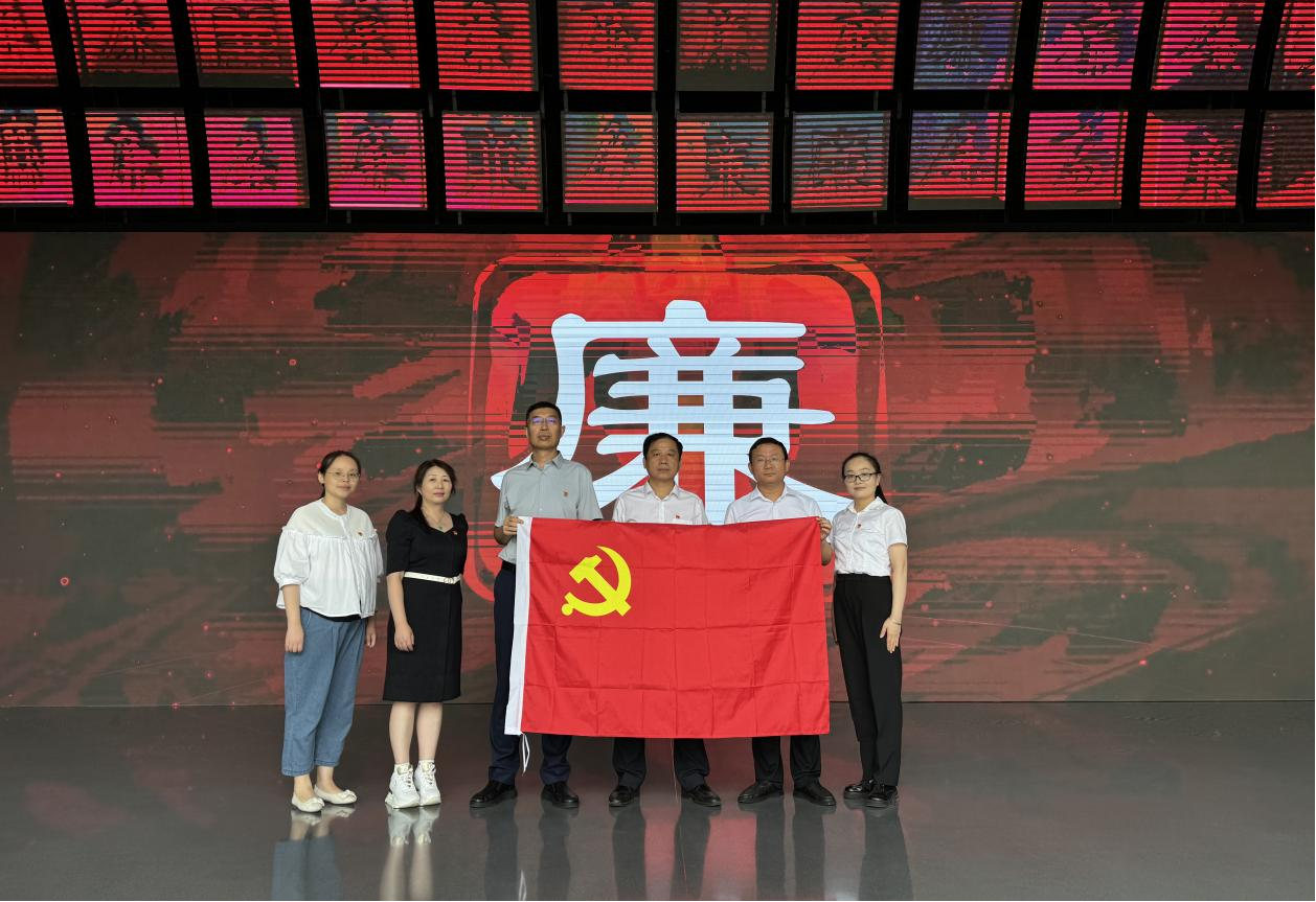 365英国上市(集团)有限公司-Official website