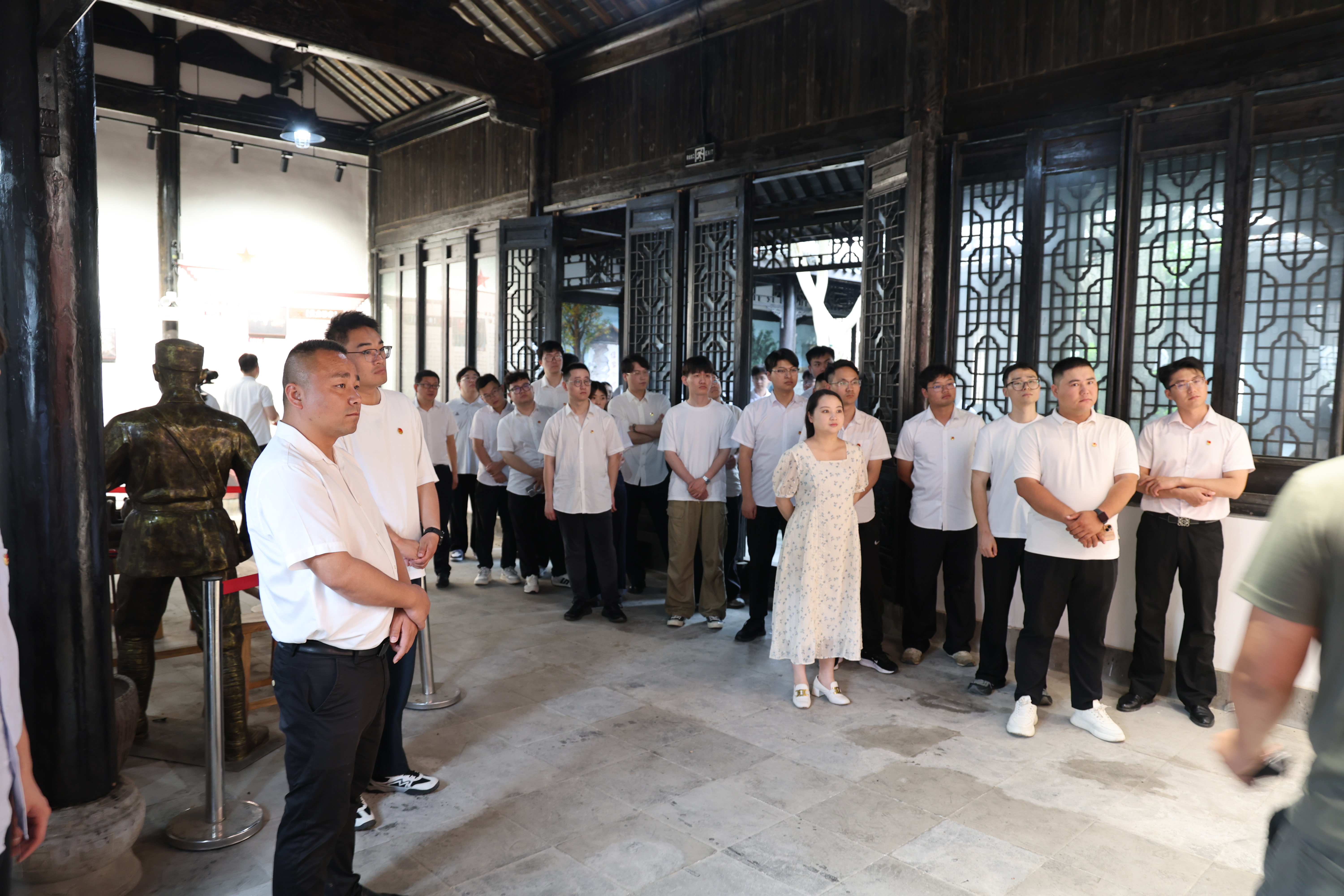 365英国上市(集团)有限公司-Official website