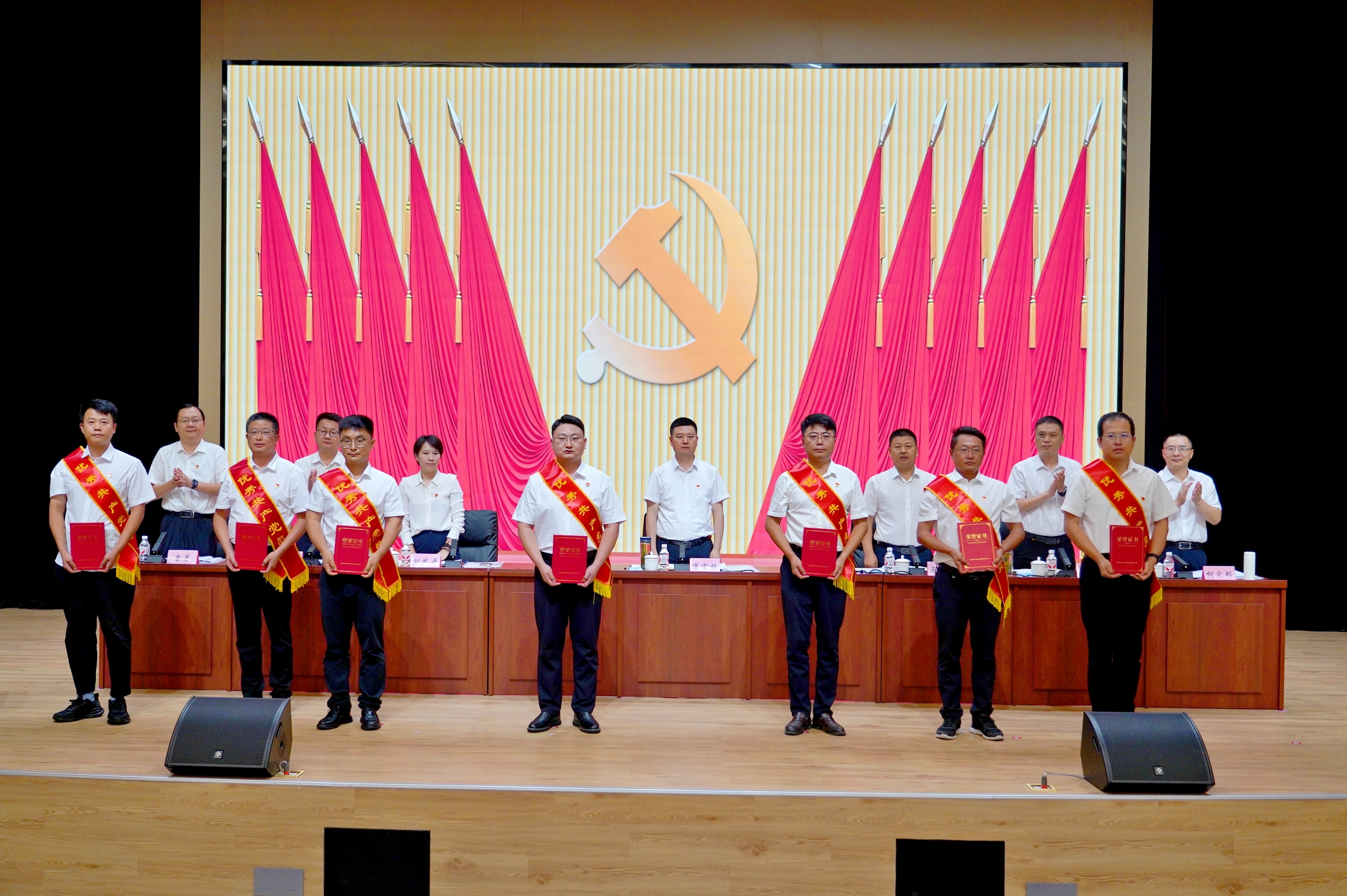 365英国上市(集团)有限公司-Official website